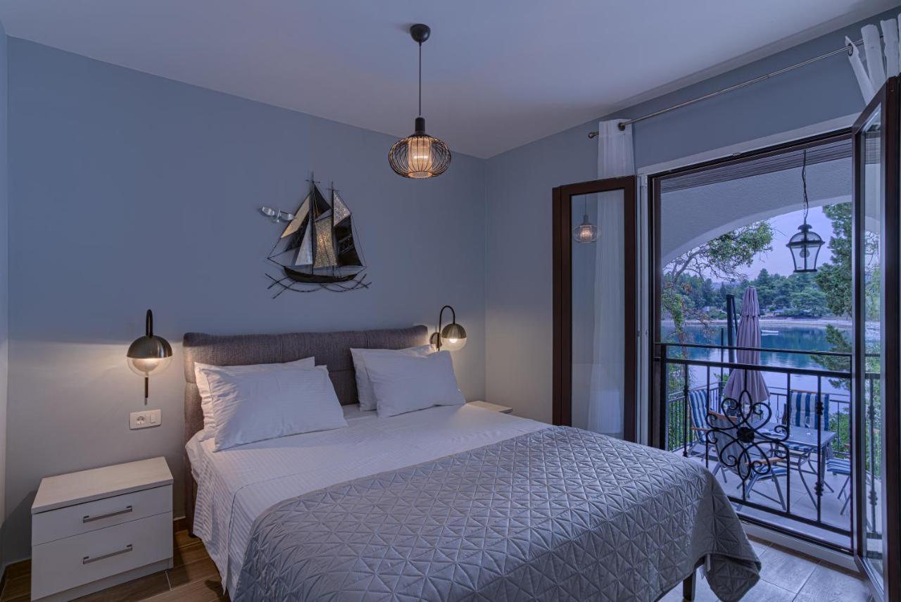 Safirus Apartment กอร์จูลา ภายนอก รูปภาพ